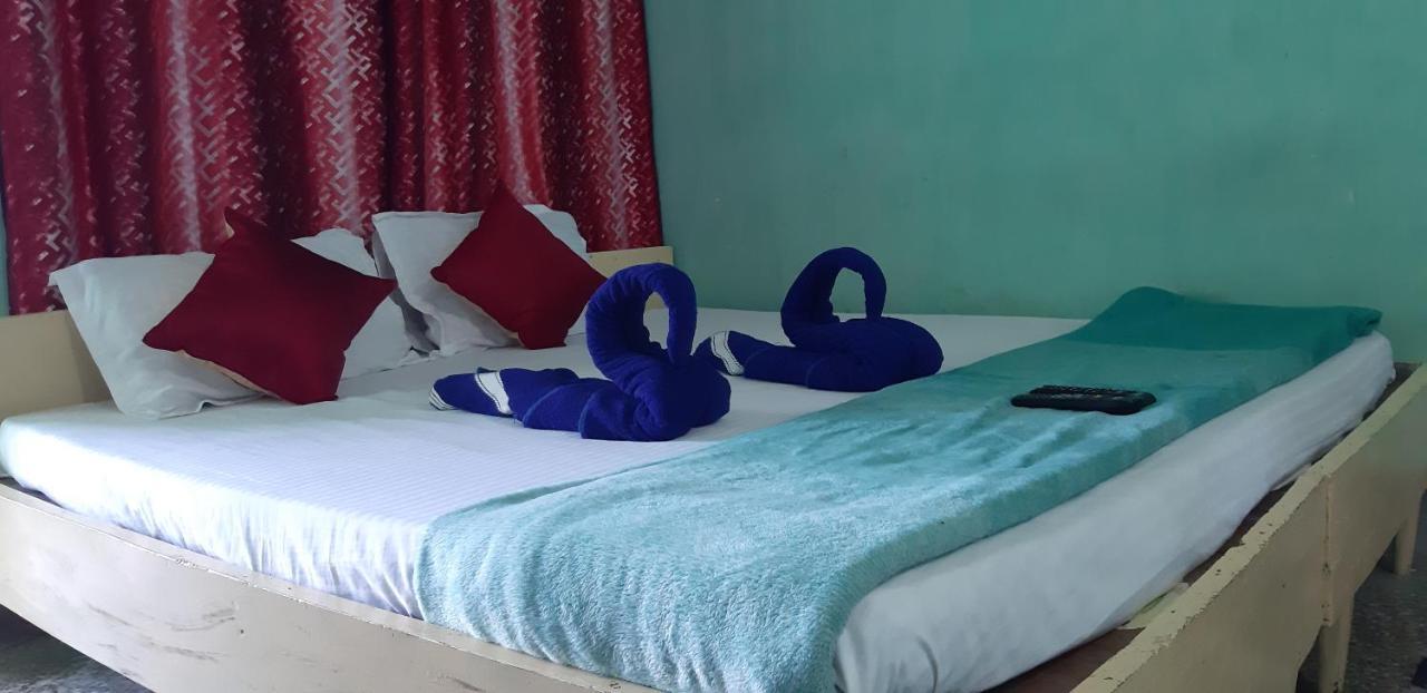 Goroomgo Tapati Villa Пури Екстериор снимка
