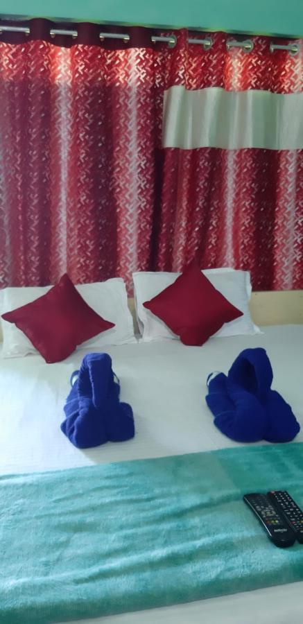 Goroomgo Tapati Villa Пури Екстериор снимка