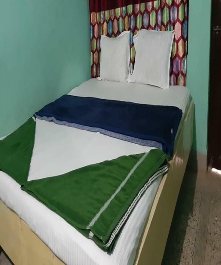 Goroomgo Tapati Villa Пури Екстериор снимка