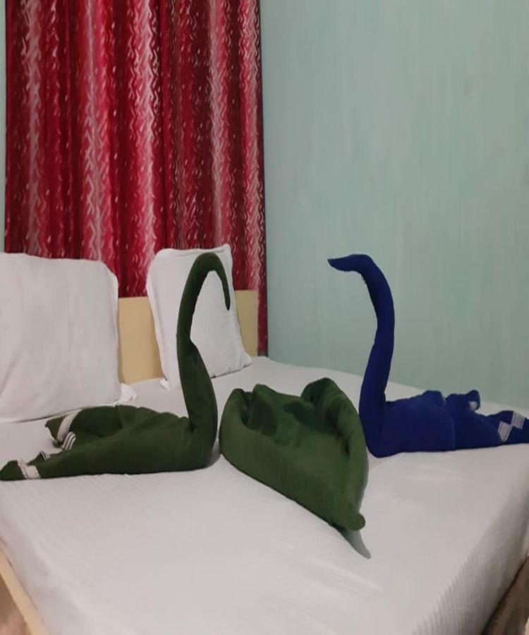 Goroomgo Tapati Villa Пури Екстериор снимка